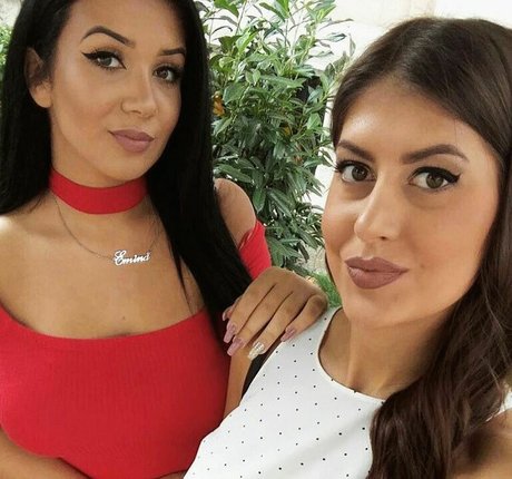 Emina Jahi nackten fotos