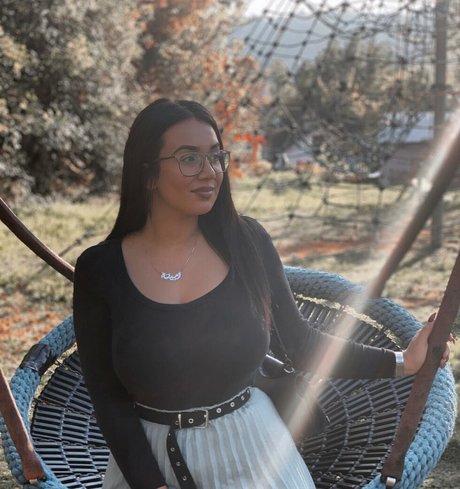 Emina Jahi xxx erwachsene galerie