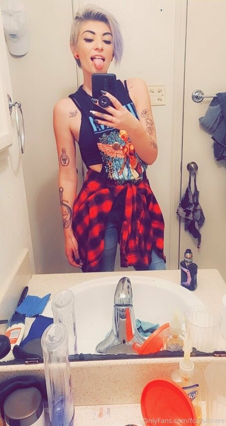 fcassibreee schauspielerin foto