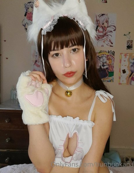 dreier asiatische onlyfans nackt bild