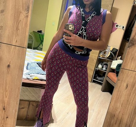 戦利品オンリーファンズ えろた 写真