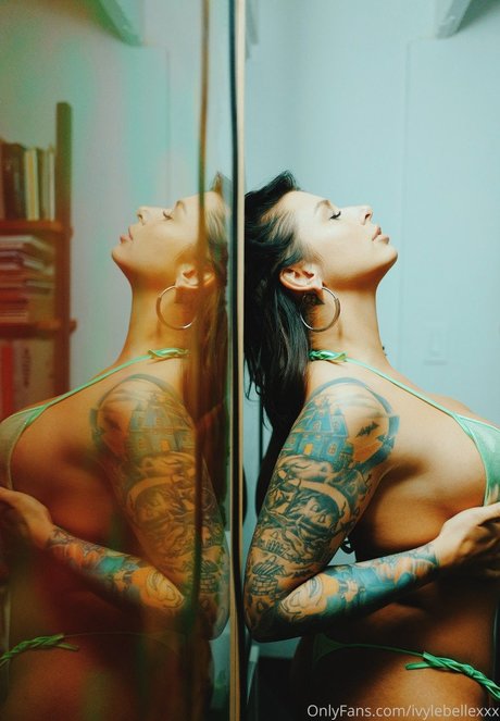 Ivy Lebelle トップポルノスター アーカイブ