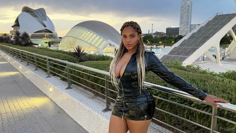 Miss bonnie プロフィール写真