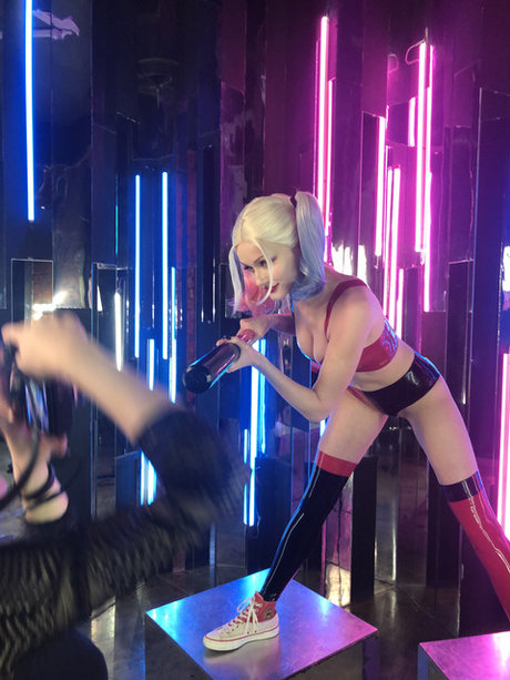 Tniwe 無料モデル 写真