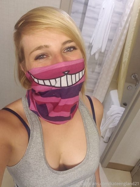 アナルライディング オンリーファンズ 美しい裸 写真