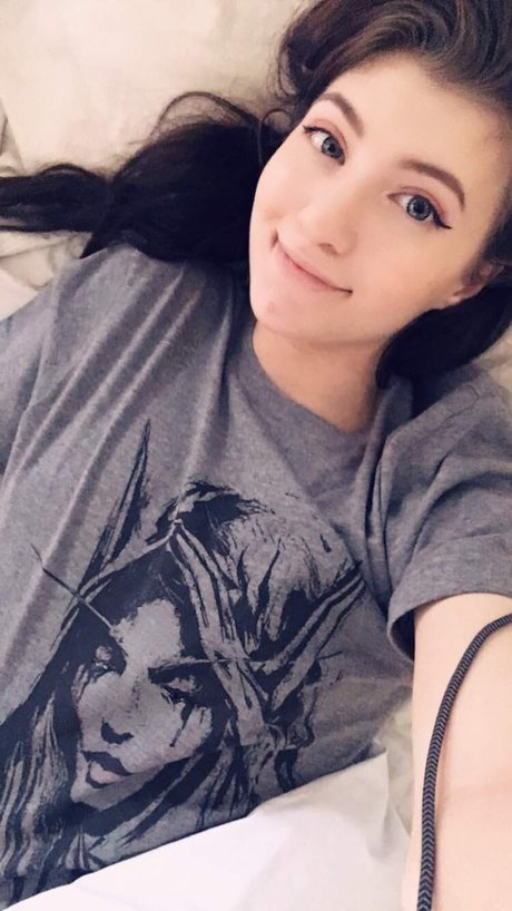 弁護士オンリーファンズ ヌード ギャラリー