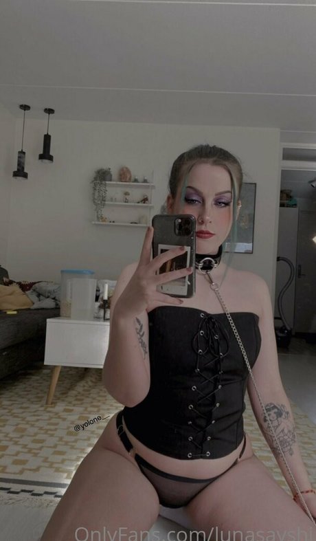 Lunasayshi xxxスター アーカイブ