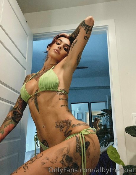 アラブのPAWG オンリーファンズ えろた 写真