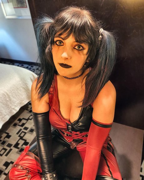 スキニーモデルオンリーファンズ 無料セックス 画像