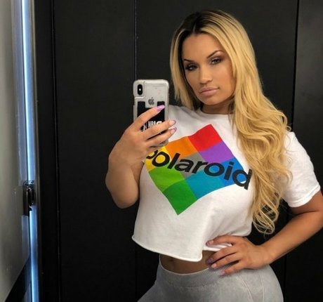 Jessica Kylie 素敵なモデル 写真