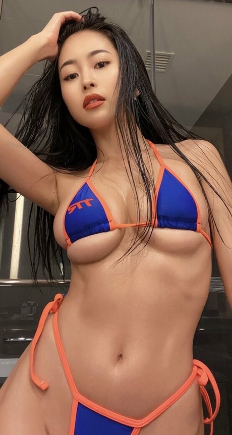 アマチュアブロンドオンリーファンズ ヌード 写真