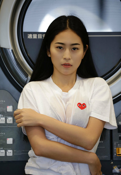 黒檀の熟女オンリーファンズ アダルト無料 写真