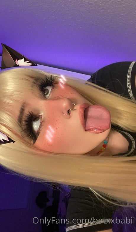 プレイメイトオンリーファンズ 裸 画像