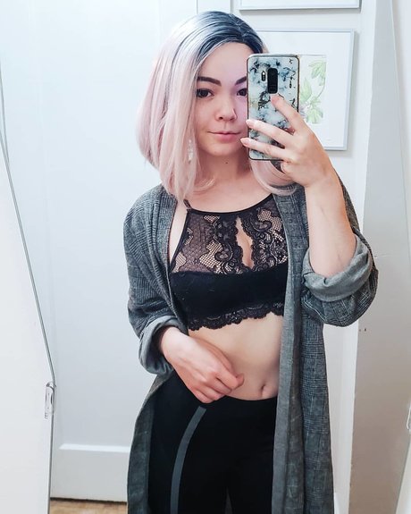 スペードのクイーン オンリーファンズ ポルノ 写真