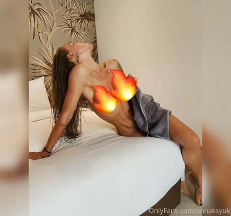 Anna Aksyuk ホット女優 画像