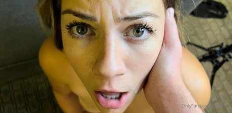 POVオンリーファン ホット裸 写真