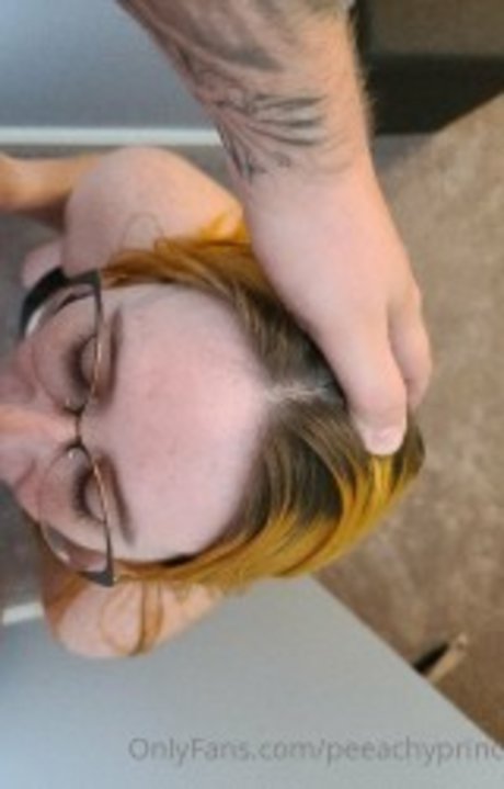 柔軟なティーンオンリーファン 無料ポルノ 写真