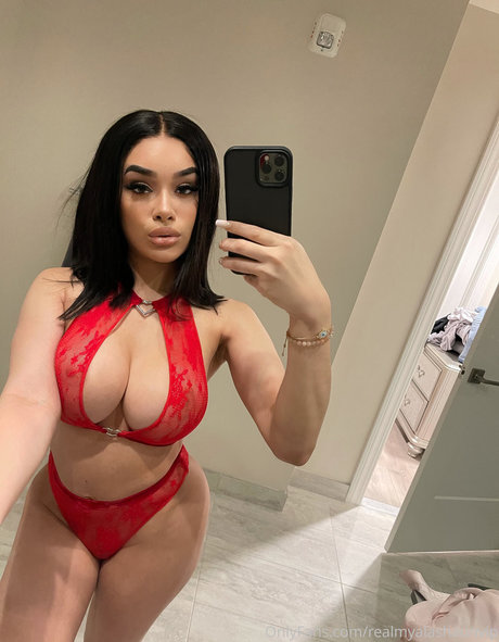 Mya Lashaun_ ヌード女優 写真