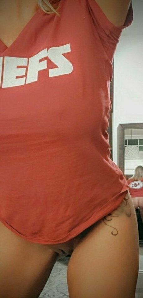 金髪の小人オンリーファンズ 無料ヌード 写真