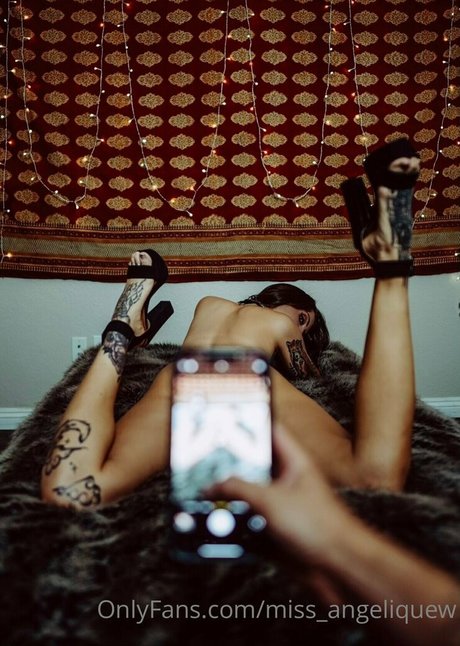 Miss angeliquew ポルノスター 美しい アーカイブ