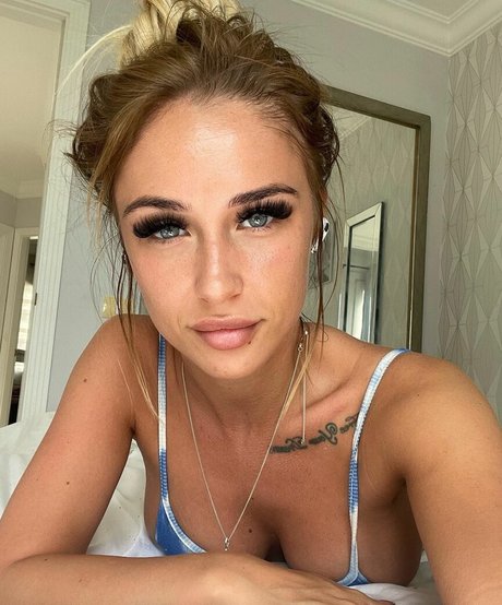 Bonnie Marie xxxモデル 画像