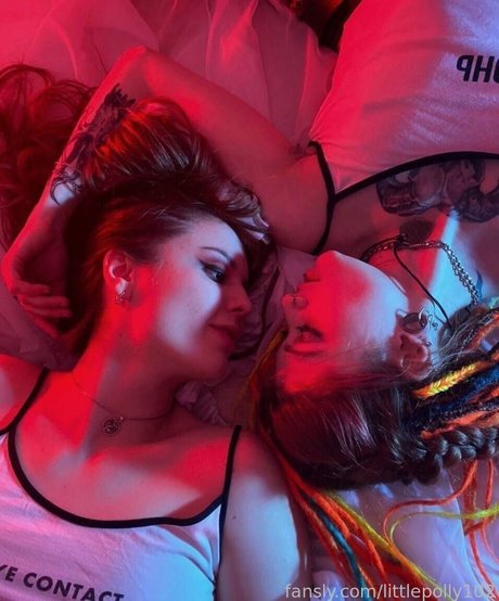 Little Polly ポルノスター アート 画像