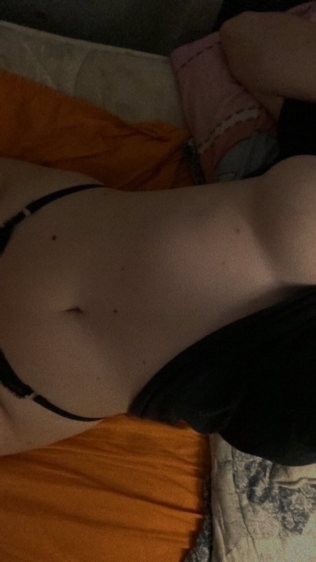 Azuleish ヌードのポルノスター 写真