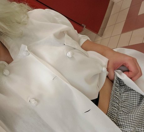 avalei free HDモデル 写真