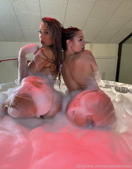 officialannamatthews 最高のスター ギャラリー