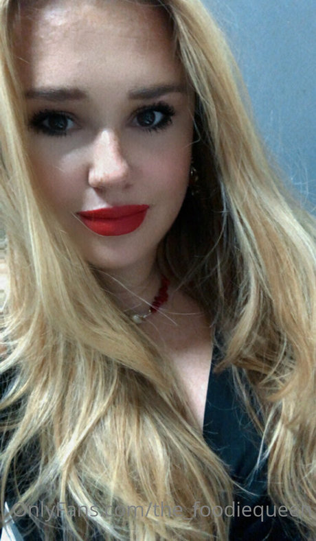 the foodiequeen XXXモデル 写真