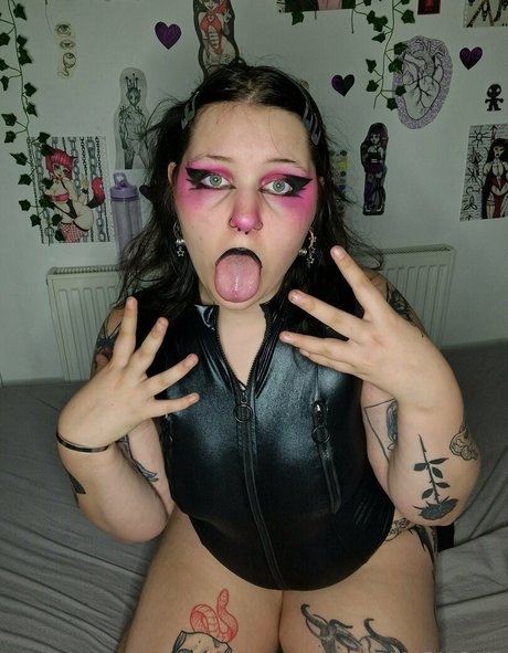 babyghoulbunda ヌードモデル 写真