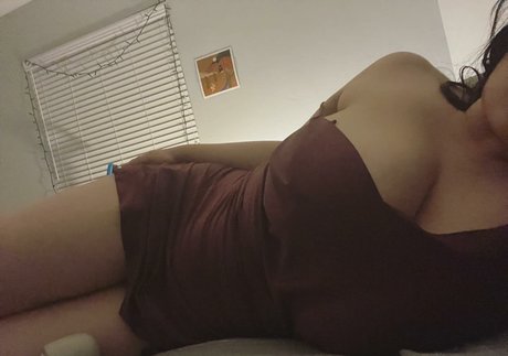 熟女の足オンリーファンズ ホット 写真