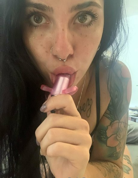 Carolina Guemes ポルノスター ヌード 写真