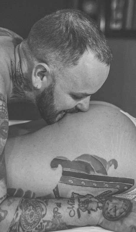 Aninha Buss エロティックなポルノスター 画像