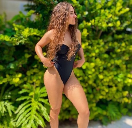 Sassi Z 完璧なモデル 画像