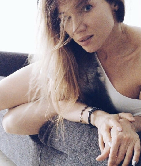 veronicasilesto ヌードスター 写真