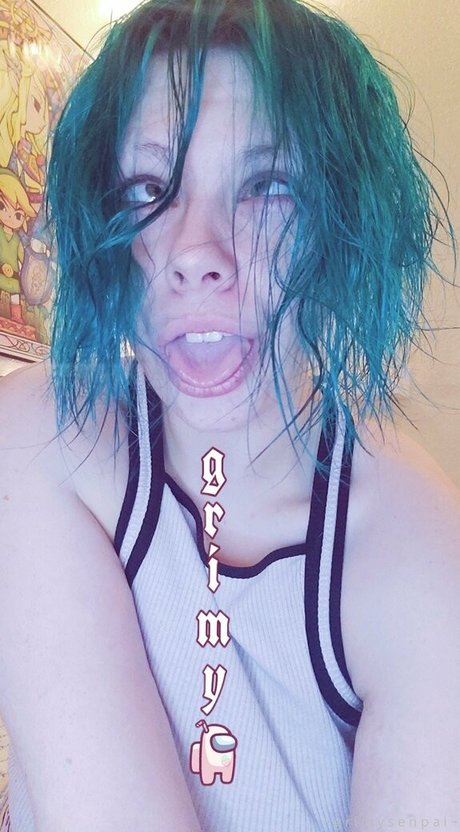 grimybby ヌード女優 写真