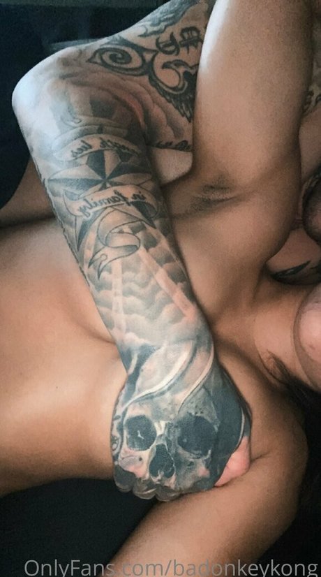 badonkeykong ヌード女優 アーカイブ