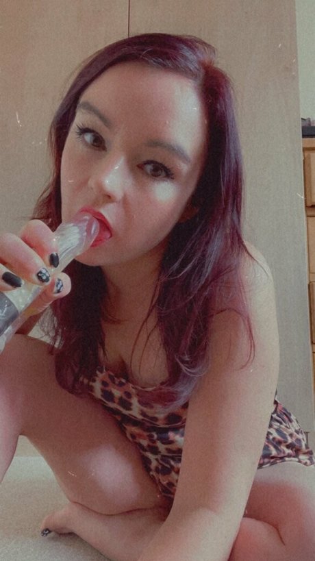 carla012 アダルトスター 写真