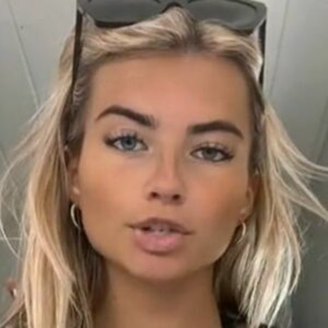 Ally Miller セクシーなポルノスター 写真