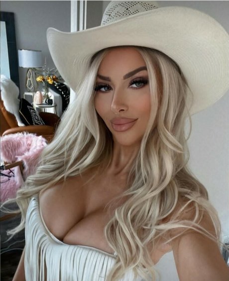 Kassi Jayde アート女優 写真