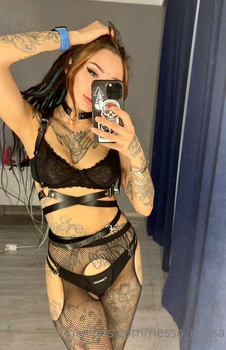 nessa nessa 完璧なスター 写真