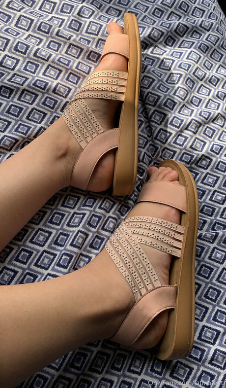 latinafeetj トップモデル 画像