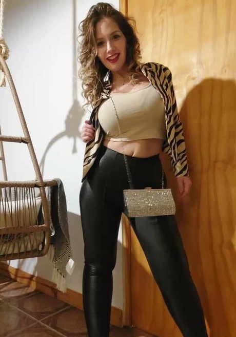 熟女アナルオンリーファンズ セックス 写真