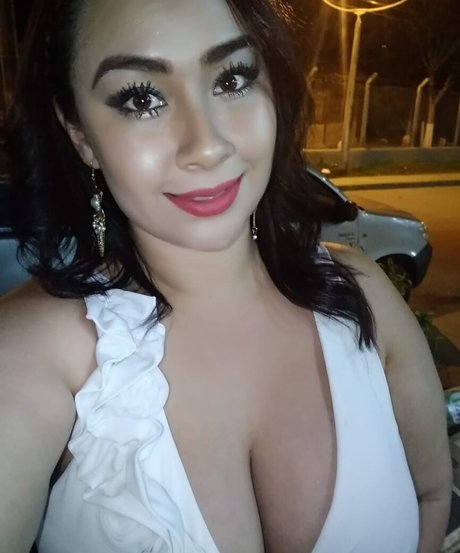 Erica Blaalz 完璧な女優 写真