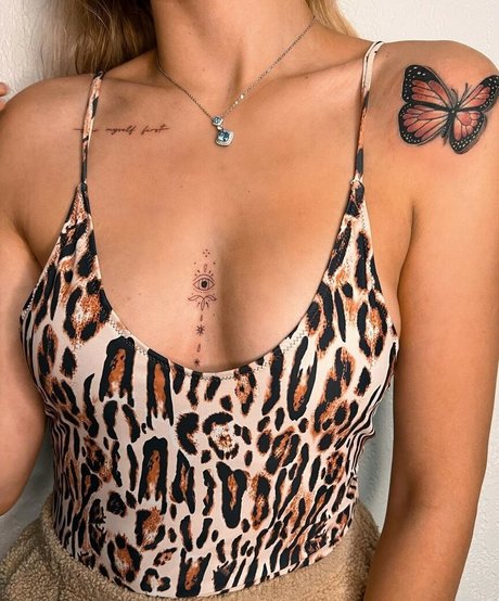 Nicole Louise ポルノスター パーフェクト 写真