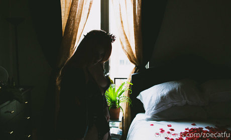 アウトドア 熟女 オンリーファンズ 裸 写真