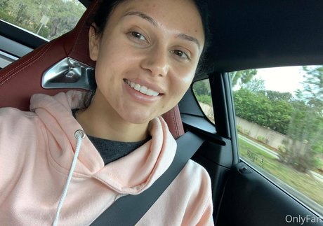 金髪オナニーオンリーファンズ 無料ポルノ 画像