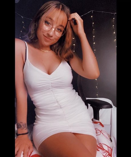 Maya ASMR ポルノスター 写真