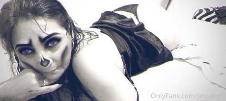 jetzabelll ポルノモデル 写真